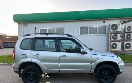 Chevrolet Niva I рестайлинг, 2012 год, 470 000 рублей, 3 фотография