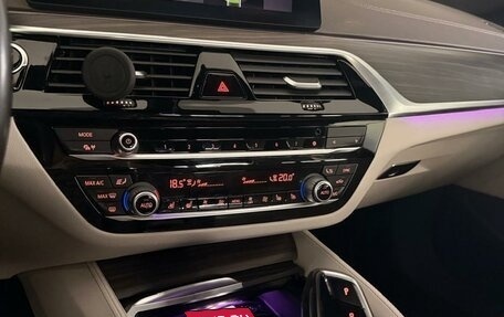 BMW 5 серия, 2019 год, 5 750 000 рублей, 15 фотография