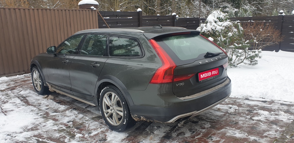 Volvo V90 Cross Country I, 2017 год, 3 100 000 рублей, 1 фотография