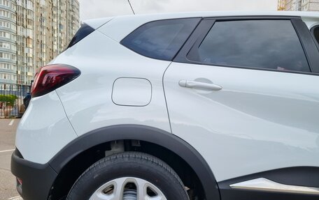 Renault Kaptur I рестайлинг, 2017 год, 1 000 000 рублей, 18 фотография