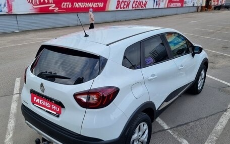 Renault Kaptur I рестайлинг, 2017 год, 1 000 000 рублей, 8 фотография