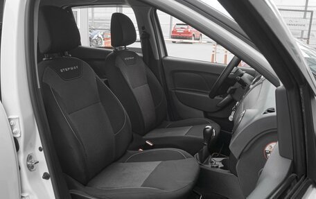 Renault Logan II, 2020 год, 1 099 000 рублей, 8 фотография