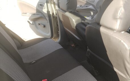 Nissan Almera, 2004 год, 250 000 рублей, 14 фотография