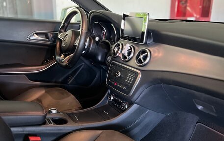 Mercedes-Benz CLA, 2015 год, 2 180 000 рублей, 11 фотография