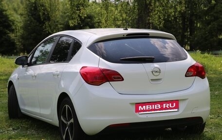 Opel Astra J, 2012 год, 585 000 рублей, 7 фотография