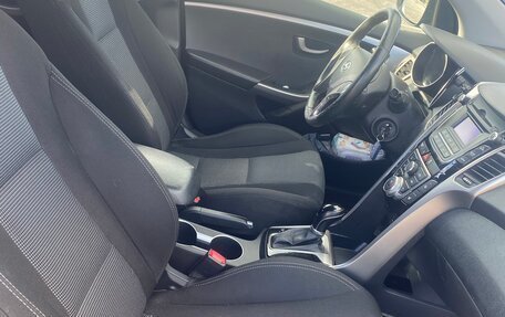 Hyundai i30 II рестайлинг, 2012 год, 950 000 рублей, 13 фотография