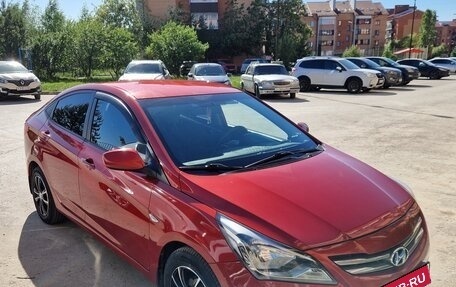 Hyundai Solaris II рестайлинг, 2015 год, 920 000 рублей, 2 фотография