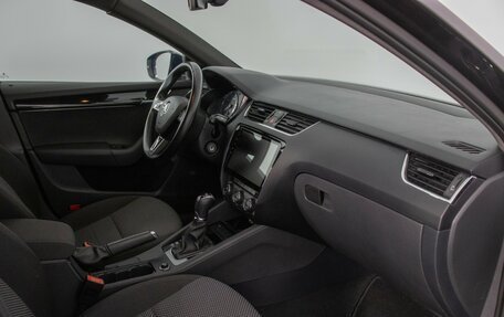 Skoda Octavia, 2017 год, 1 380 000 рублей, 9 фотография