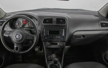 Volkswagen Polo VI (EU Market), 2012 год, 820 000 рублей, 13 фотография