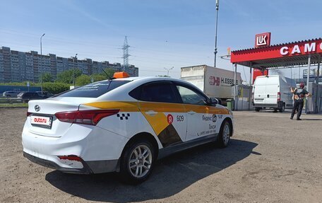 Hyundai Solaris II рестайлинг, 2017 год, 710 000 рублей, 3 фотография