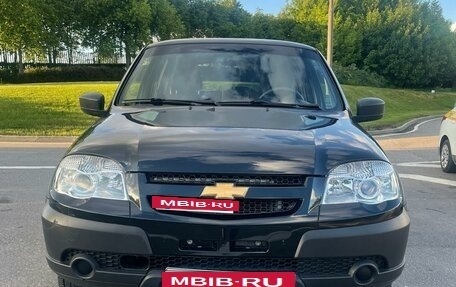Chevrolet Niva I рестайлинг, 2020 год, 950 000 рублей, 4 фотография