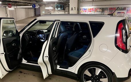 KIA Soul II рестайлинг, 2019 год, 1 740 000 рублей, 6 фотография