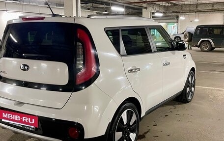 KIA Soul II рестайлинг, 2019 год, 1 740 000 рублей, 4 фотография