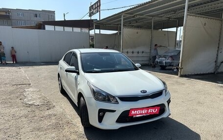 KIA Rio IV, 2018 год, 1 250 000 рублей, 2 фотография