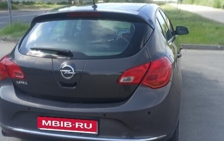 Opel Astra J, 2015 год, 750 000 рублей, 8 фотография