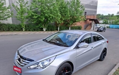 Hyundai Sonata VI, 2011 год, 1 490 000 рублей, 1 фотография