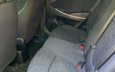 Hyundai Solaris II рестайлинг, 2015 год, 1 070 000 рублей, 12 фотография