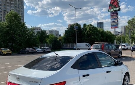 Hyundai Solaris II рестайлинг, 2015 год, 1 070 000 рублей, 7 фотография