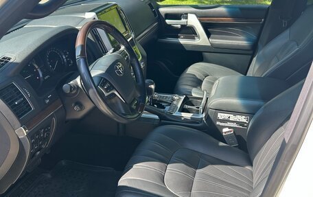 Toyota Land Cruiser 200, 2020 год, 9 700 000 рублей, 7 фотография
