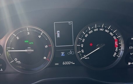Toyota Land Cruiser 200, 2020 год, 9 700 000 рублей, 8 фотография