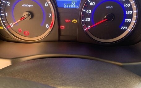 Hyundai Solaris II рестайлинг, 2015 год, 1 220 000 рублей, 6 фотография
