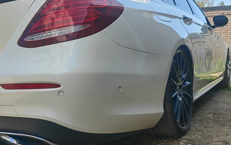 Mercedes-Benz E-Класс, 2017 год, 3 799 999 рублей, 6 фотография