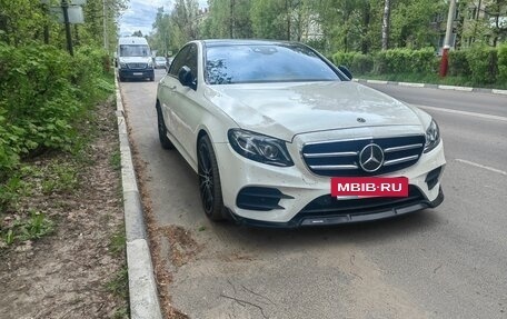 Mercedes-Benz E-Класс, 2017 год, 3 799 999 рублей, 2 фотография