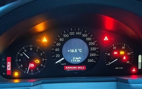 Mercedes-Benz E-Класс, 2004 год, 540 000 рублей, 4 фотография