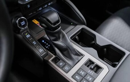 Toyota Land Cruiser Prado, 2024 год, 9 400 000 рублей, 19 фотография