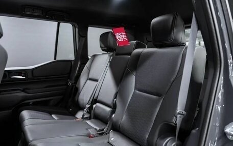 Toyota Land Cruiser Prado, 2024 год, 9 400 000 рублей, 25 фотография