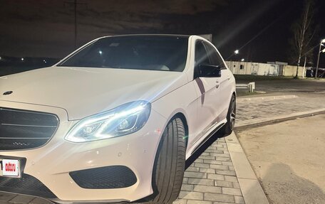 Mercedes-Benz E-Класс, 2015 год, 2 320 000 рублей, 3 фотография