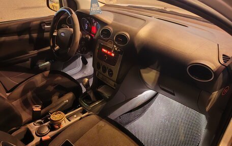 Ford Focus II рестайлинг, 2010 год, 550 000 рублей, 4 фотография