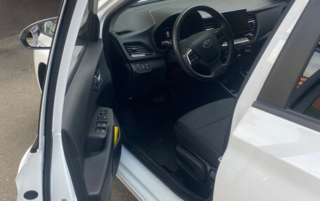 Hyundai Solaris II рестайлинг, 2021 год, 1 950 000 рублей, 16 фотография