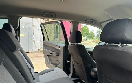 Opel Zafira B, 2011 год, 825 000 рублей, 10 фотография