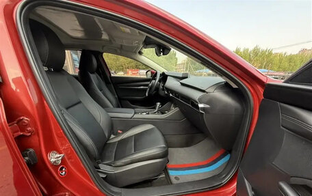 Mazda 3, 2021 год, 1 700 000 рублей, 11 фотография