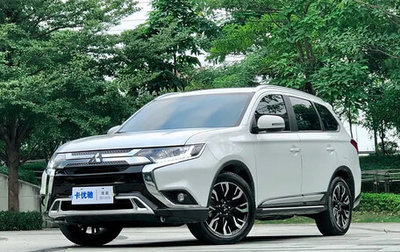 Mitsubishi Outlander III рестайлинг 3, 2021 год, 1 900 000 рублей, 1 фотография