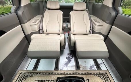 KIA Carnival, 2021 год, 2 850 443 рублей, 19 фотография