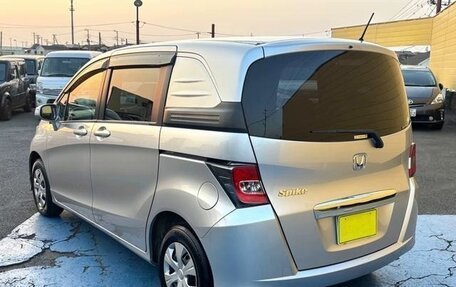 Honda Freed I, 2015 год, 897 000 рублей, 6 фотография