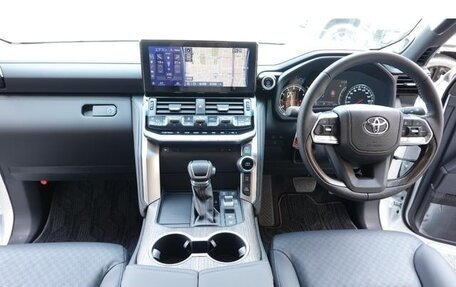 Toyota Land Cruiser, 2022 год, 9 622 123 рублей, 11 фотография