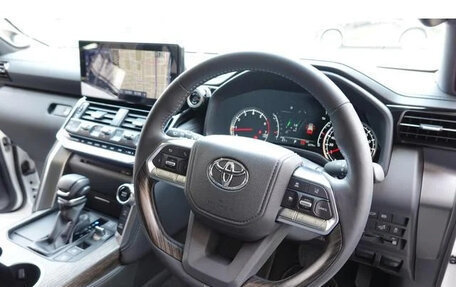Toyota Land Cruiser, 2022 год, 9 622 123 рублей, 15 фотография