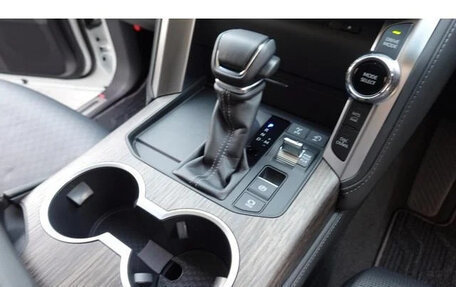 Toyota Land Cruiser, 2022 год, 9 622 123 рублей, 18 фотография