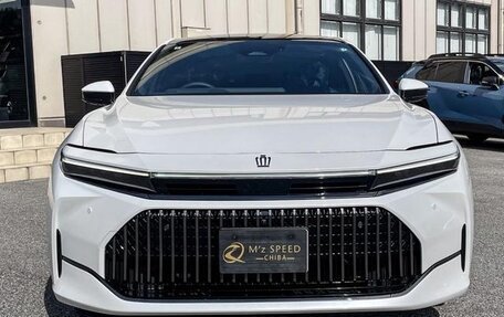 Toyota Crown, 2024 год, 4 999 777 рублей, 2 фотография