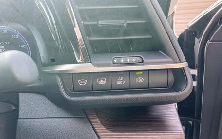 Toyota Crown, 2024 год, 4 999 777 рублей, 7 фотография