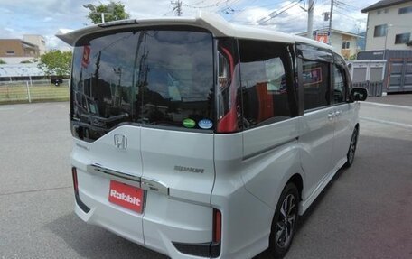 Honda Stepwgn IV, 2021 год, 1 750 000 рублей, 2 фотография