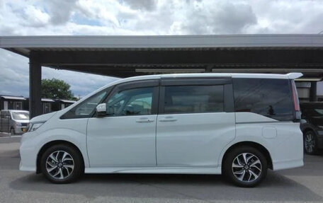 Honda Stepwgn IV, 2021 год, 1 750 000 рублей, 9 фотография