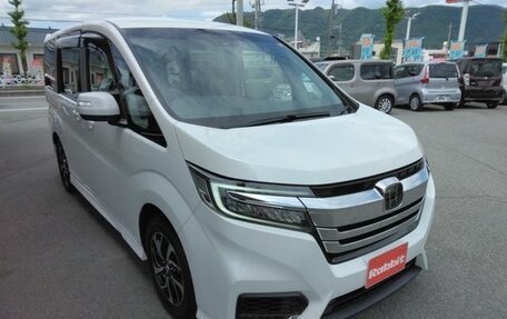 Honda Stepwgn IV, 2021 год, 1 750 000 рублей, 3 фотография
