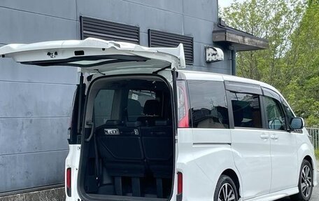 Honda Stepwgn IV, 2021 год, 1 800 000 рублей, 7 фотография
