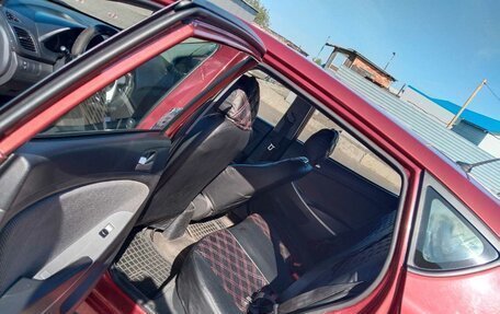 Hyundai Solaris II рестайлинг, 2011 год, 379 000 рублей, 6 фотография