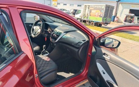 Hyundai Solaris II рестайлинг, 2011 год, 379 000 рублей, 11 фотография