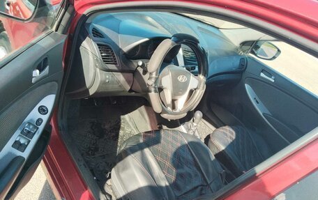 Hyundai Solaris II рестайлинг, 2011 год, 379 000 рублей, 12 фотография